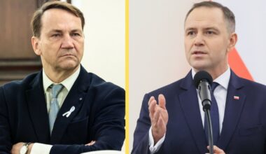 Radosław Sikorski pokazuje pismo do prezydenta. "Pozostało bez odpowiedzi"