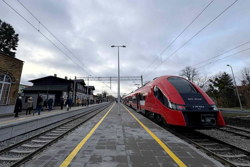 Dlaczego na stacji w Ciechocinek przebudowano tylko jeden peron?