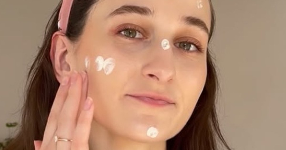 Te wiralowe kosmetyki to złoto. Lekarka wskazała hit za około 10 zł