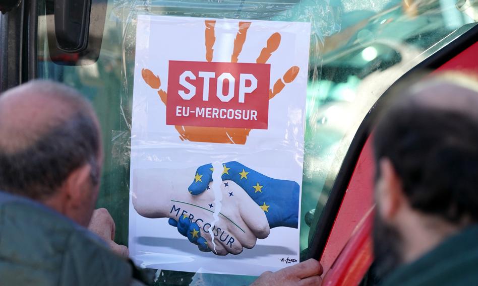 Umowa z Mercosurem wstrzymana. Tamę postawili sami rolnicy i twarde nie Polski i Francji