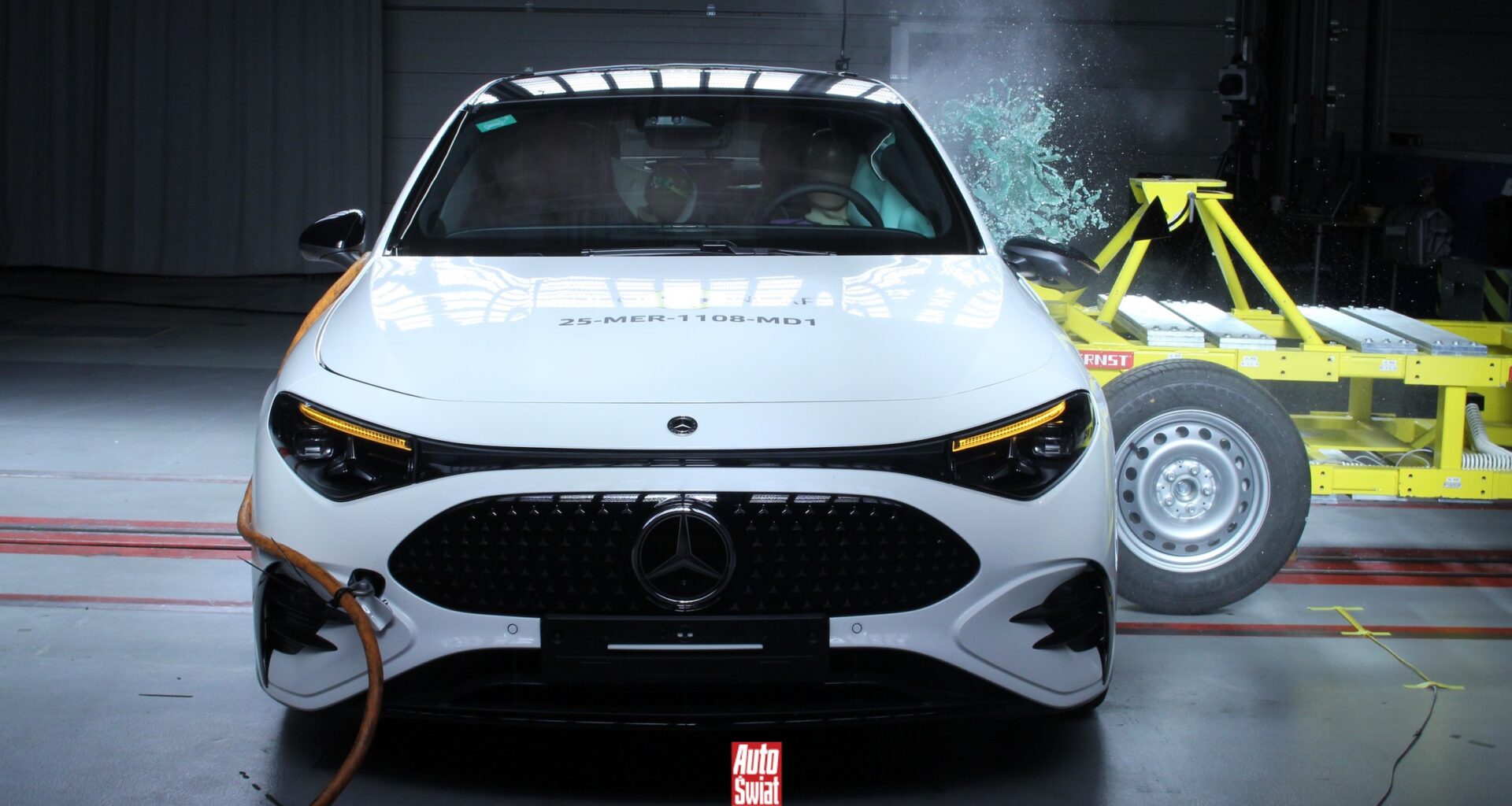 Euro NCAP rozbiła aż 19 nowych samochodów. Które zdobyły 5 gwiazdek, a które tylko 4?