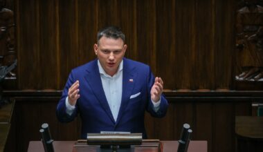 Sławomir Mentzen uderzył w Donalda Tuska. Chodzi o kryptowaluty