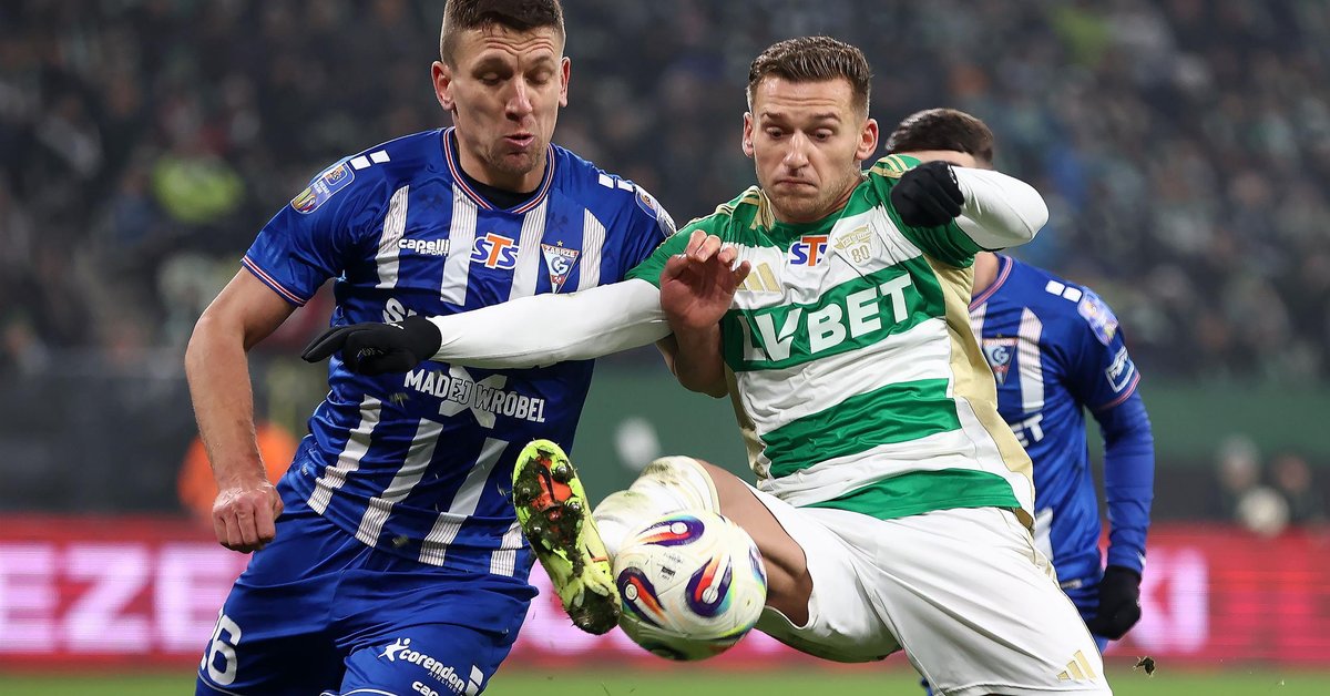 Kibice zamarli po skoku Kamila Stocha w Wiśle. Tak zareagował na wpadkę