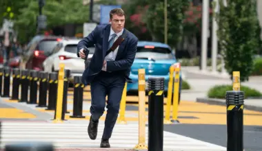 Wielu widzów narzeka na to zakończenie hitu Netfliksa. James Cameron ma inne zdanie