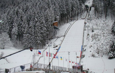 61 skoczków na&nbsp;CoC w&nbsp;Engelbergu