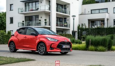 10 najlepszych nowych samochodów, które zużywają najmniej paliwa. Niektóre są zaskakująco tanie