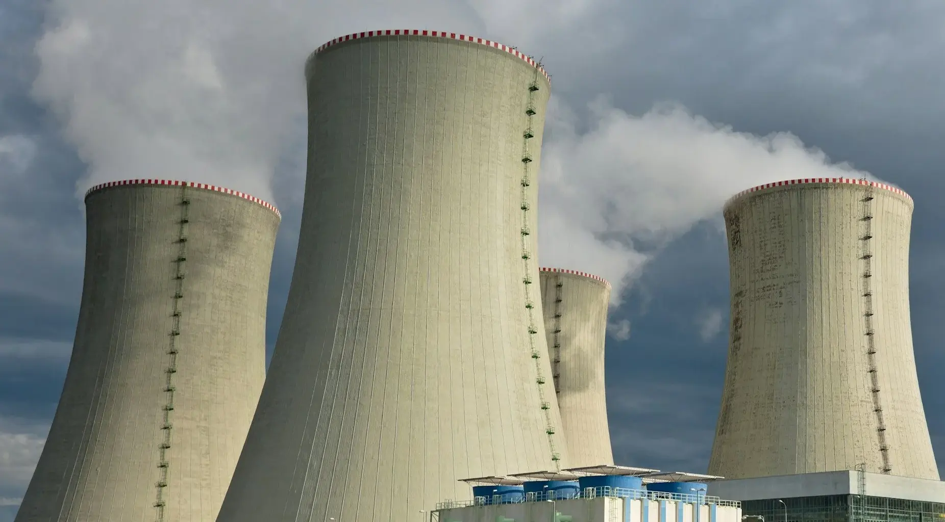 Elektrownia atomowa, zdjęcie ilustracyjne