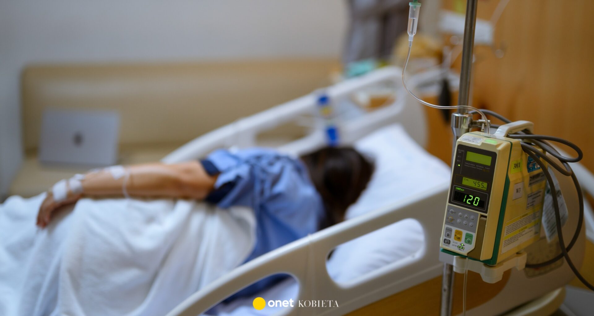 Stwórzmy program "czempionów aborcyjnych". "Na lekarzy działają pieniądze"