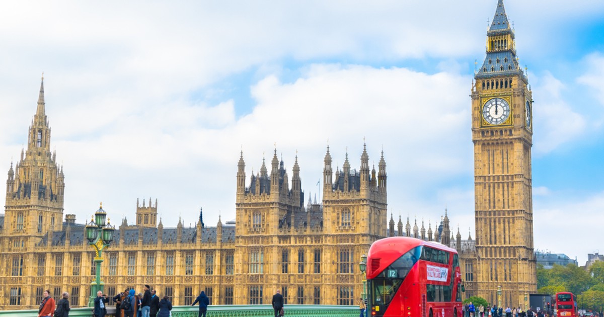 Brytyjskie media grzmią. Brytyjczycy masowo migrują do Polski