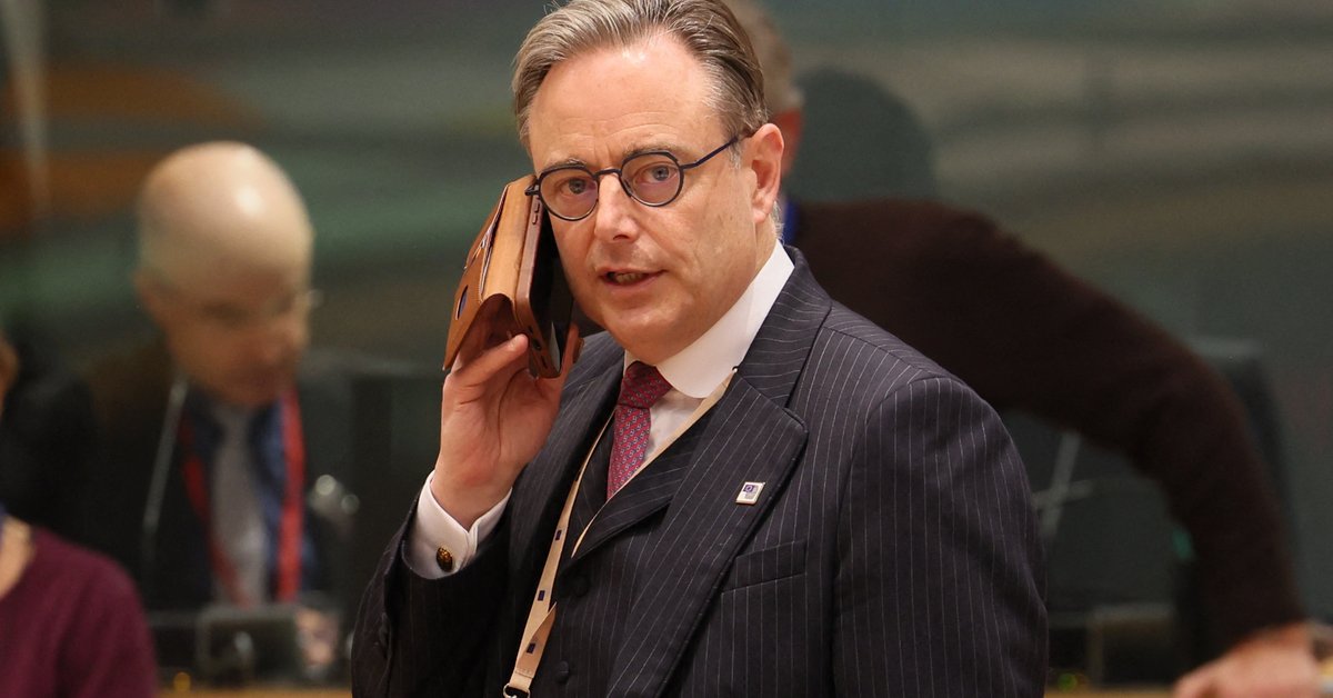 Premier Belgii Bart De Wever w Brukseli, 18 grudnia 2025 r.