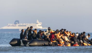 Rekordowa liczba migrantów przepłynęła kanał La Manche. Ujawniono dane