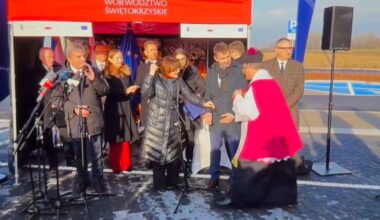 Politycy PiS pokłócili się przed kamerą. W partii Kaczyńskiego wrze