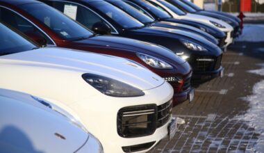 Coś bardzo niedobrego dzieje się ze sprzedażą używanych aut w Polsce