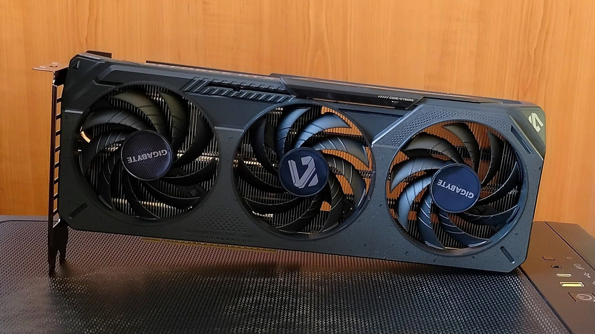 Najlepsze karty graficzne 2025 - podsumowanie roku