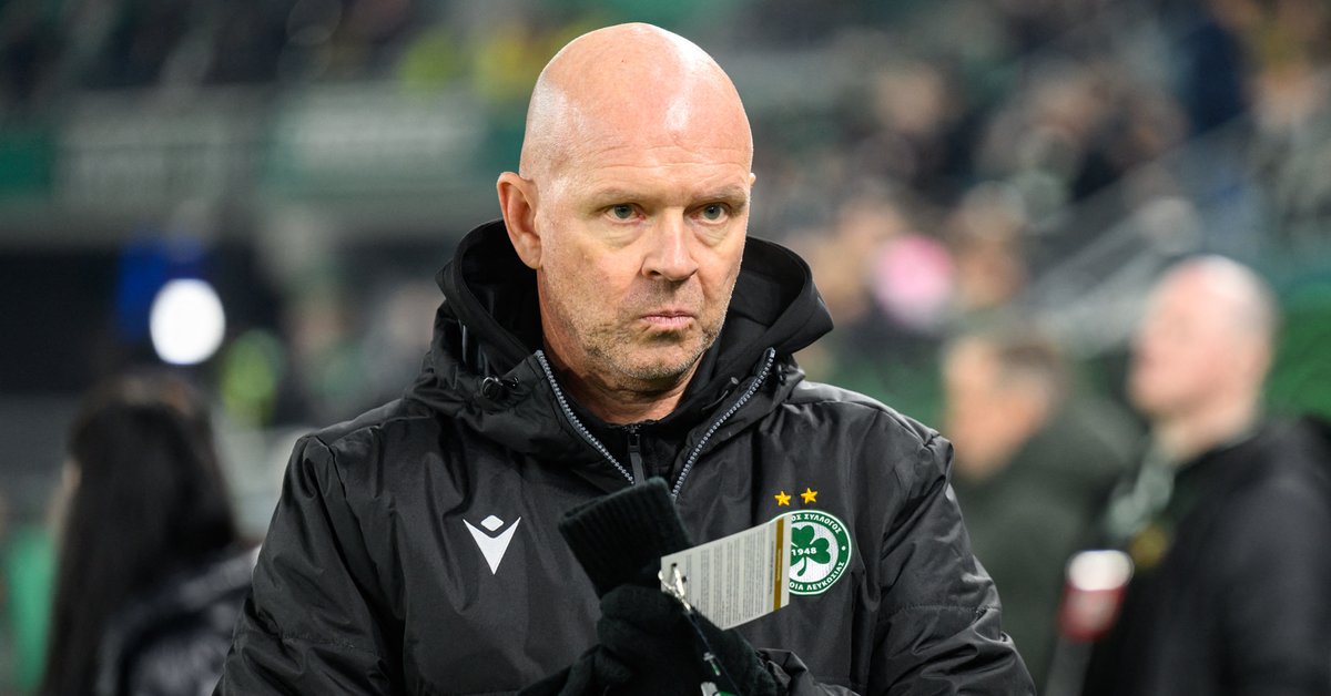 Henning Berg jako trener Legii z jej ówczesnym piłkarzem Inakim Astizem przed meczem z Celtikiem w el. LM w 2014 r.