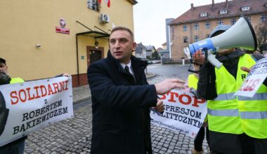 "Chcą nas wyciszyć". Końcowe przesłuchanie Roberta Bąkiewicza