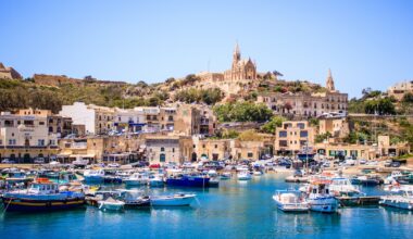 Emeryci rzucili wszystko i przeprowadzili się na Maltę. Za 3 tys. zł mają 185 m apartament