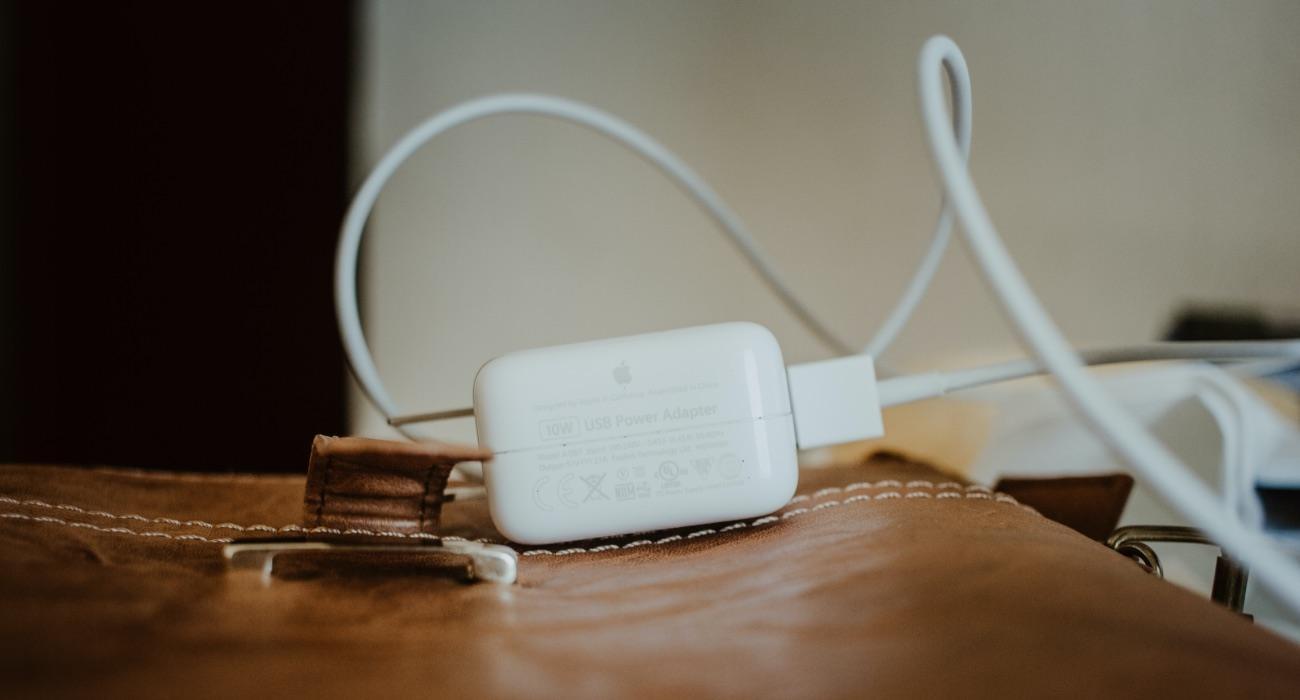 ladowarka 37 - Ładowanie iPhone'a z iOS 26 - fakty i ustawienia