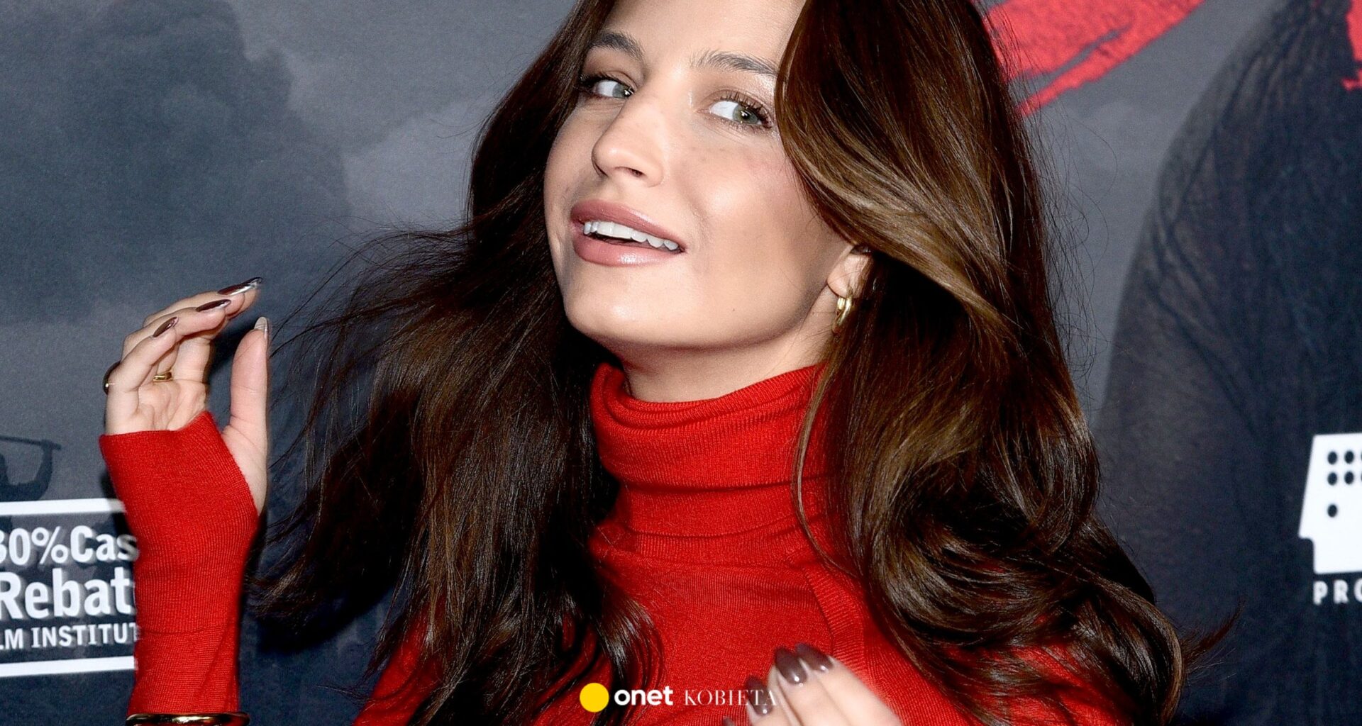 Julia Wieniawa na premierze filmu "Dziki". W takim wydaniu dawno nie widzieliśmy - Kobieta Onet