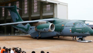 Potwór wylądował w Warszawie. Polska go kupi?