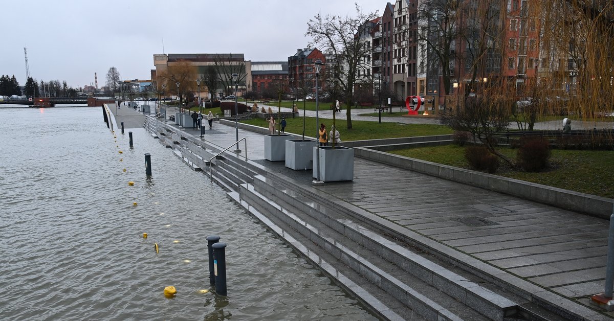 Wzrasta poziom rzeki w Elblągu. Jest apel do mieszkańców - Onet