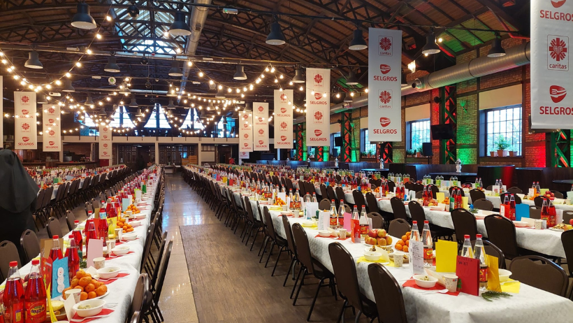 Wigilia Caritas w Starej Zajezdni