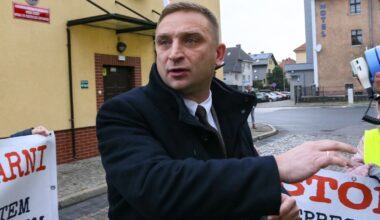 Stowarzyszenie Bąkiewicza ma oddać prawie 400 tys. zł. Są wyniki kontroli