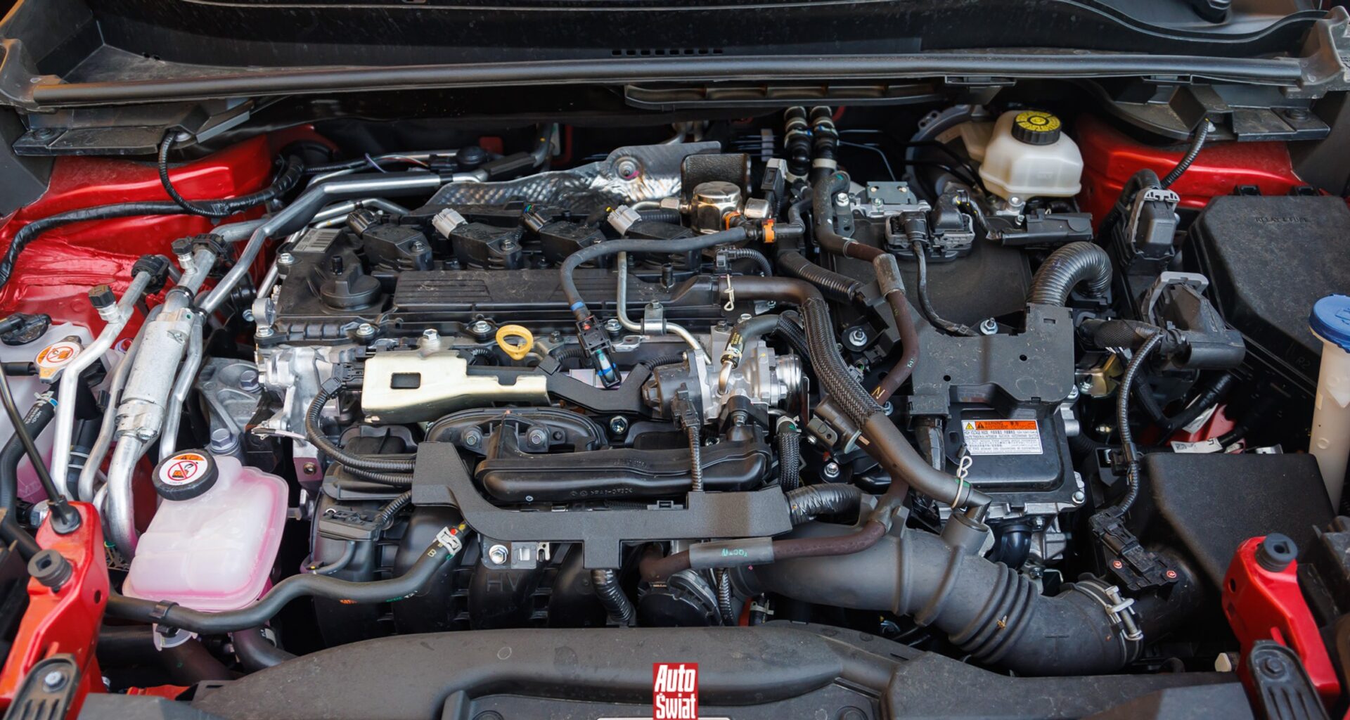 Nie będzie twardego zakazu sprzedaży aut spalinowych po 2035 r. Nowe wytyczne UE