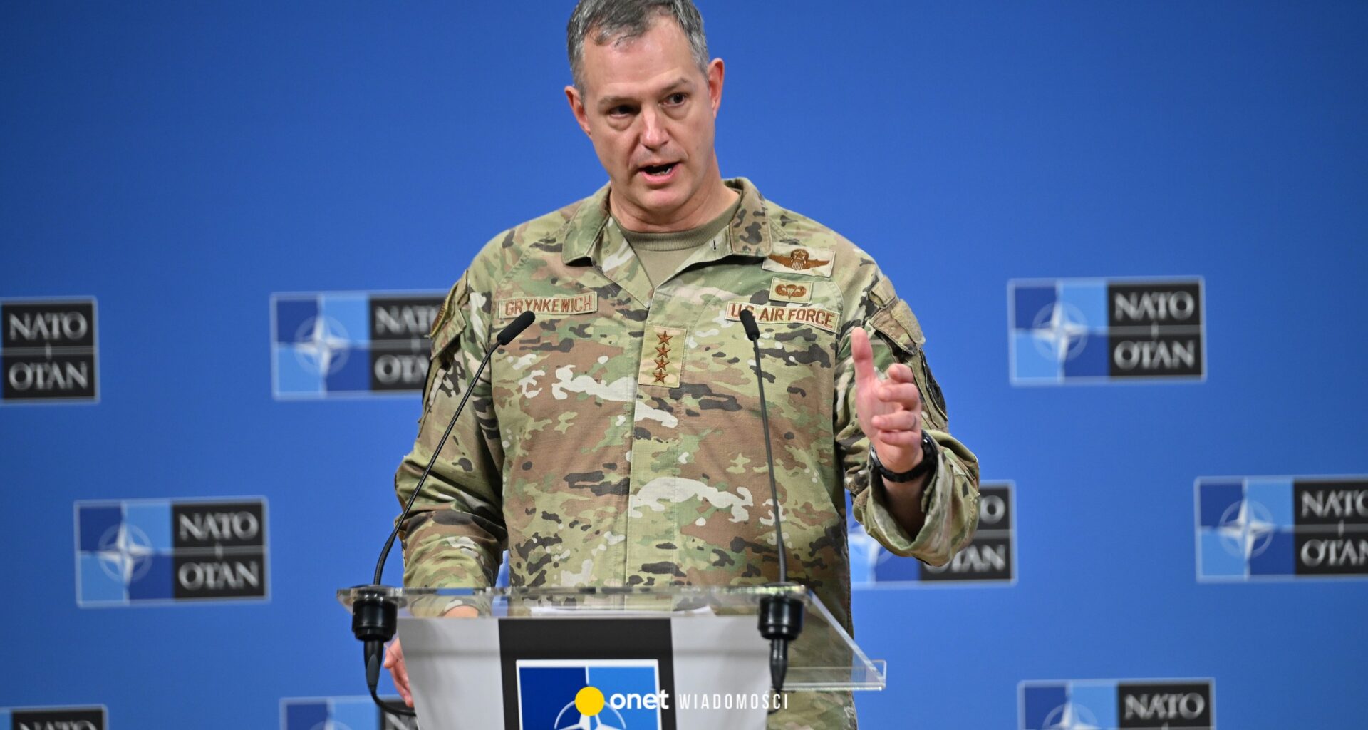 Amerykanie wycofają się z Europy? Najwyższy rangą generał NATO daje wskazówki i ostrzega przed Putinem. "Obawiam się"