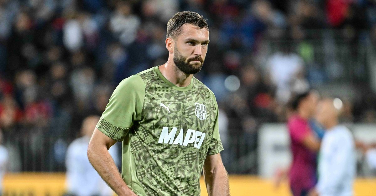 Sebastian Walukiewicz z Sassuolo i Luca Ranieri z Fiorentiny