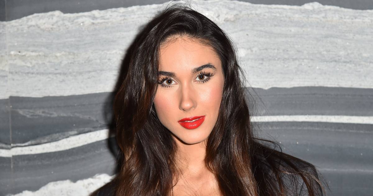 Kurtka shearling i spodnie z lat 90. Ida Nowakowska wyznacza trendy na zimę