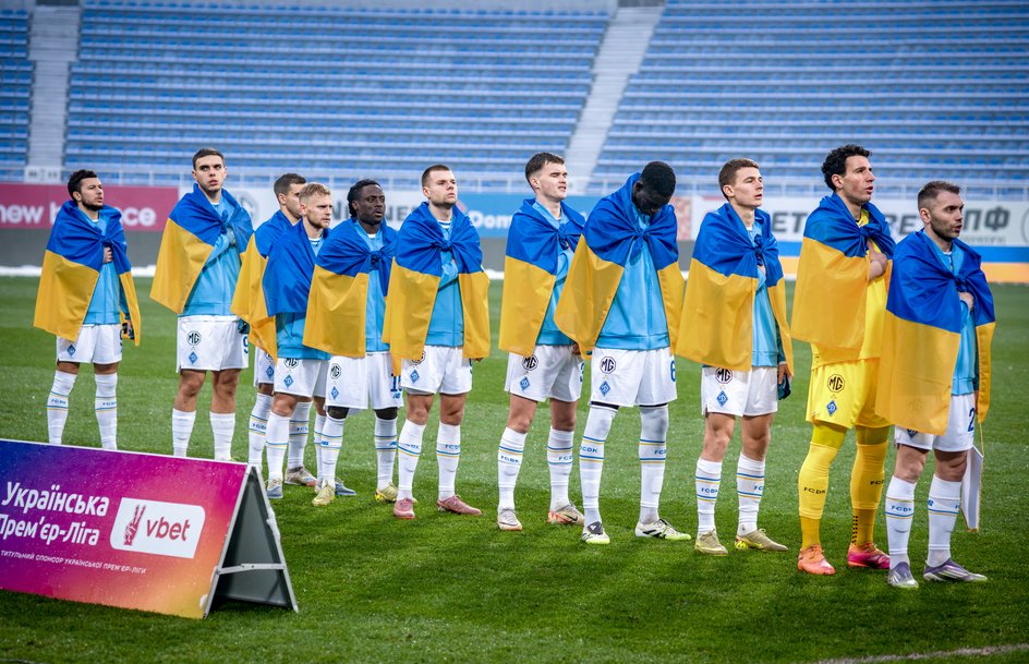 Piłkarze Dynama Kijów przed meczem z Weresem Równe