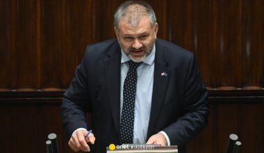 Minister Żurek zacytował słowa Krzysztofa Bosaka z tajnych obrad? "To przestępstwo!"