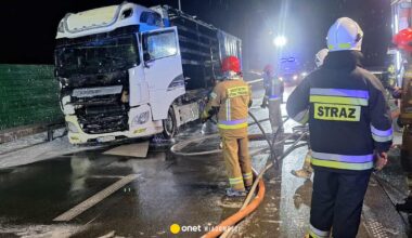 Pożar ciężarówki na trasie S17. Są zdjęcia z akcji strażaków - Onet Wiadomości