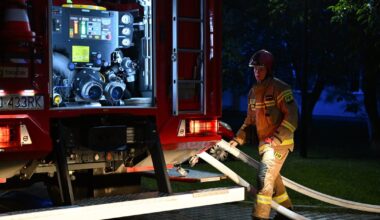 Pożar w podwarszawskim Wołominie. Dwie osoby ranne - Onet