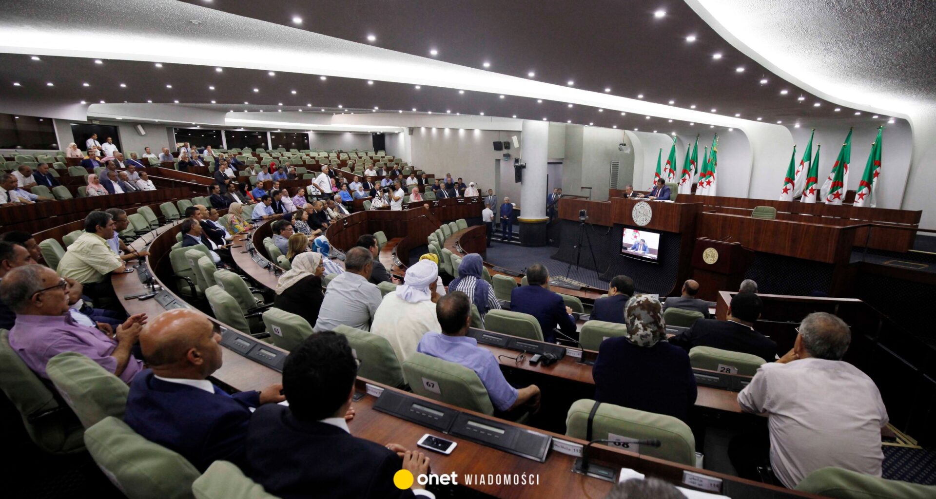 Algieria żąda odszkodowań od Francji. Paryż odpowiada. "Wroga inicjatywa"