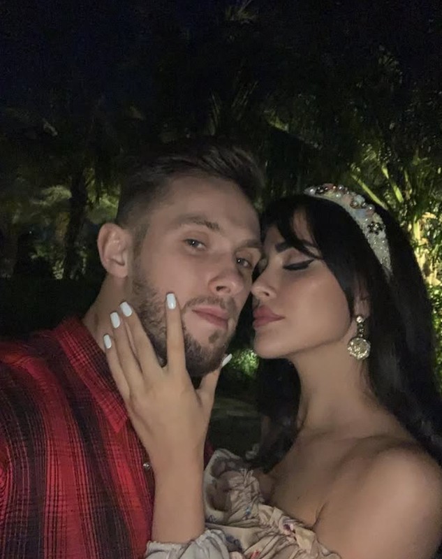 Maciej Rybus, Lana Bajmatowa