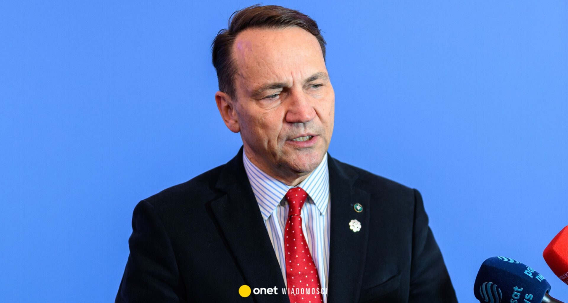 "Kobieca intuicja". Sikorski o tajnych obradach Sejmu [RELACJA NA ŻYWO] - Onet Wiadomości