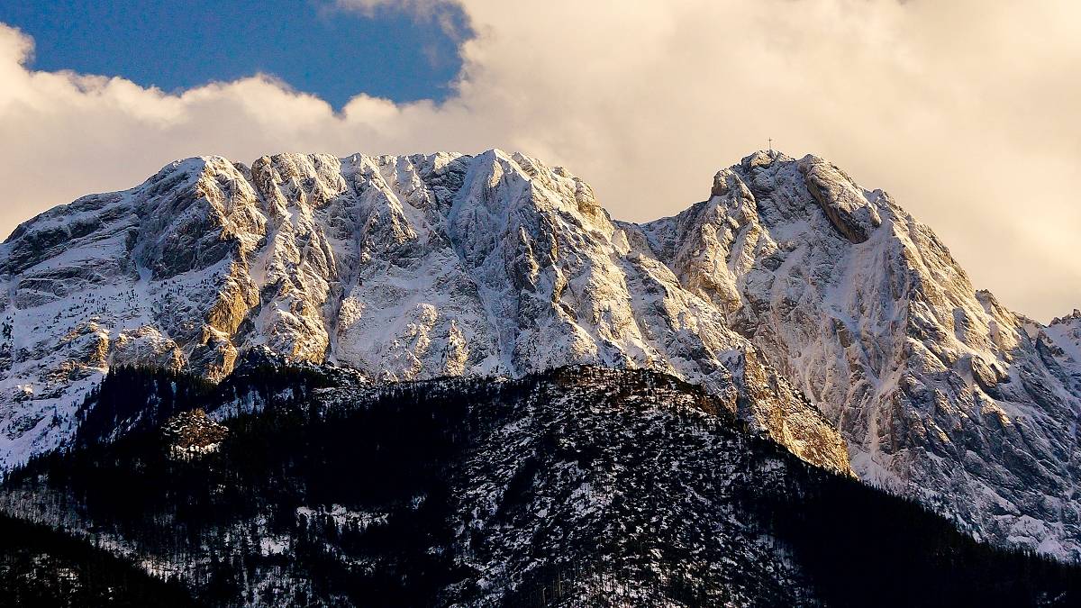 Polska zaczyna pękać. Babia Góra będzie wyższa od Giewontu