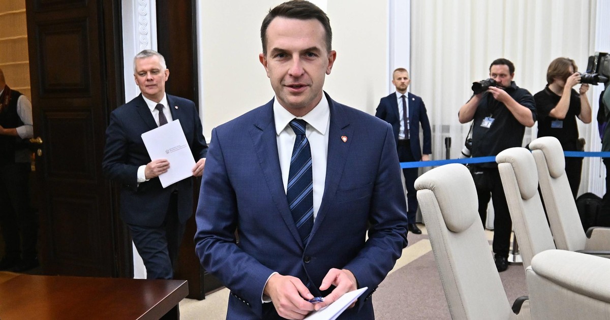 Adam Szłapka bije na alarm. "Najbardziej szkodliwy scenariusz dla Polski"