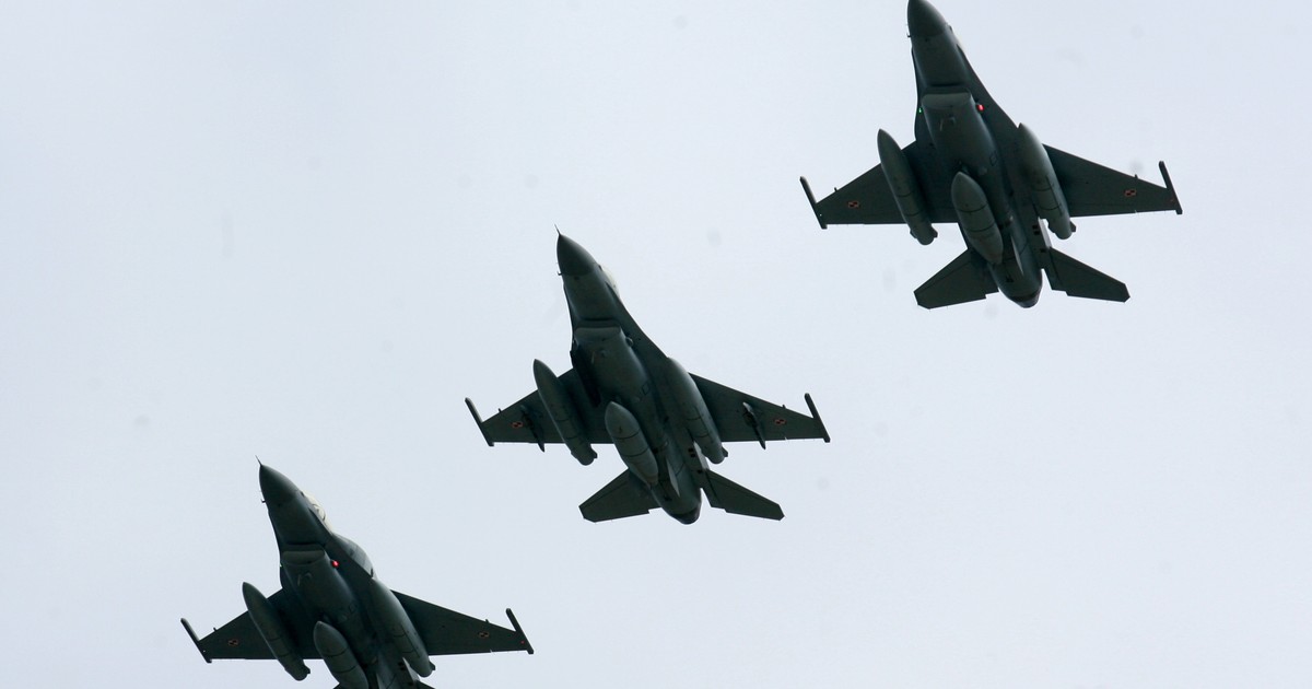 Rosyjskie uderzenia w Ukrainę. Nad Polską ruszyły operacje lotnicze