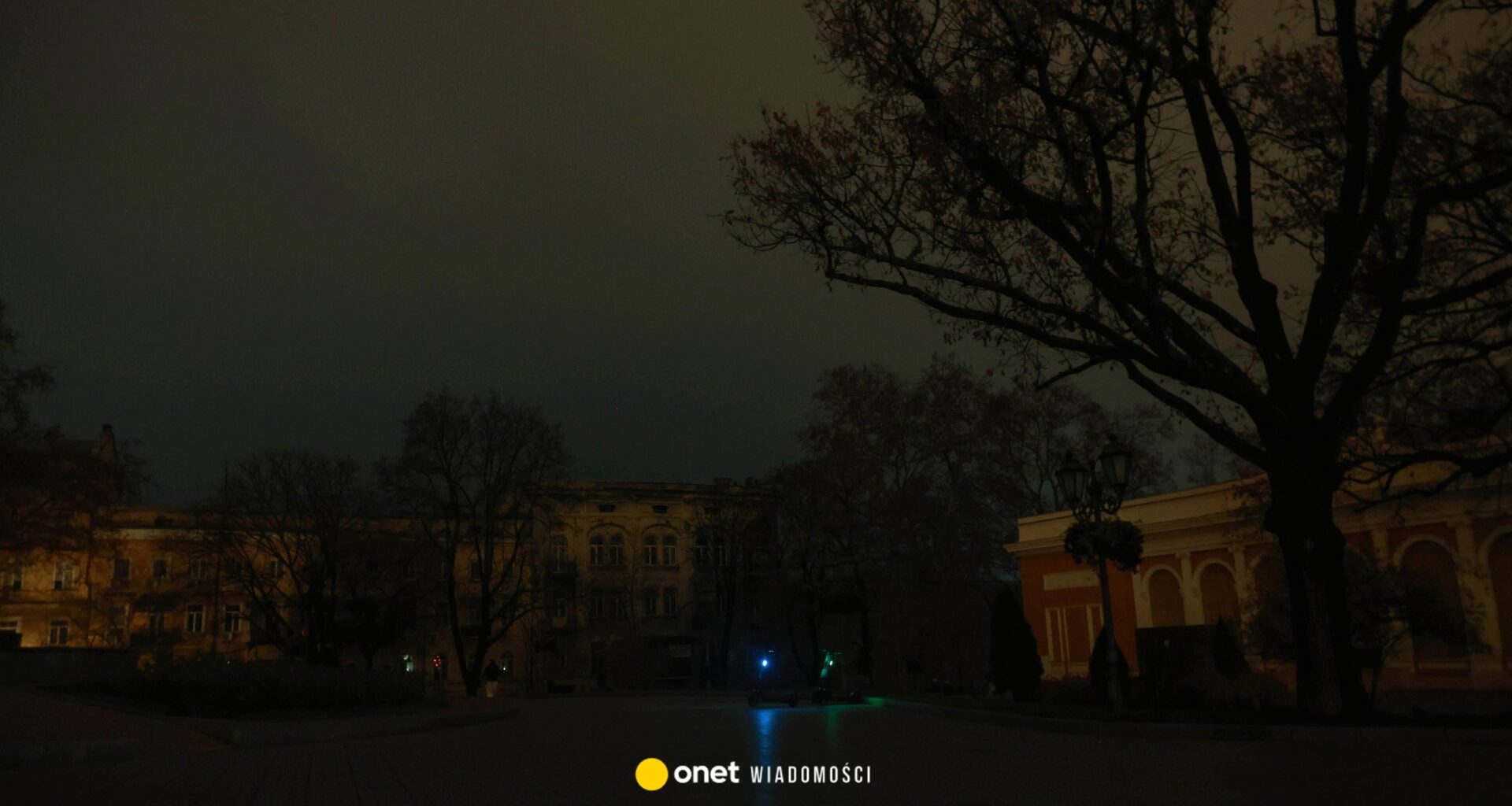 Zmasowany atak Rosjan na Odessę. Miasto bez prądu i dostępu do wody