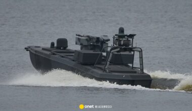 Ukraiński dron Sea Baby krążył po Morzu Czarnym. Rumuńskie wojsko go wysadziło - Onet Wiadomości