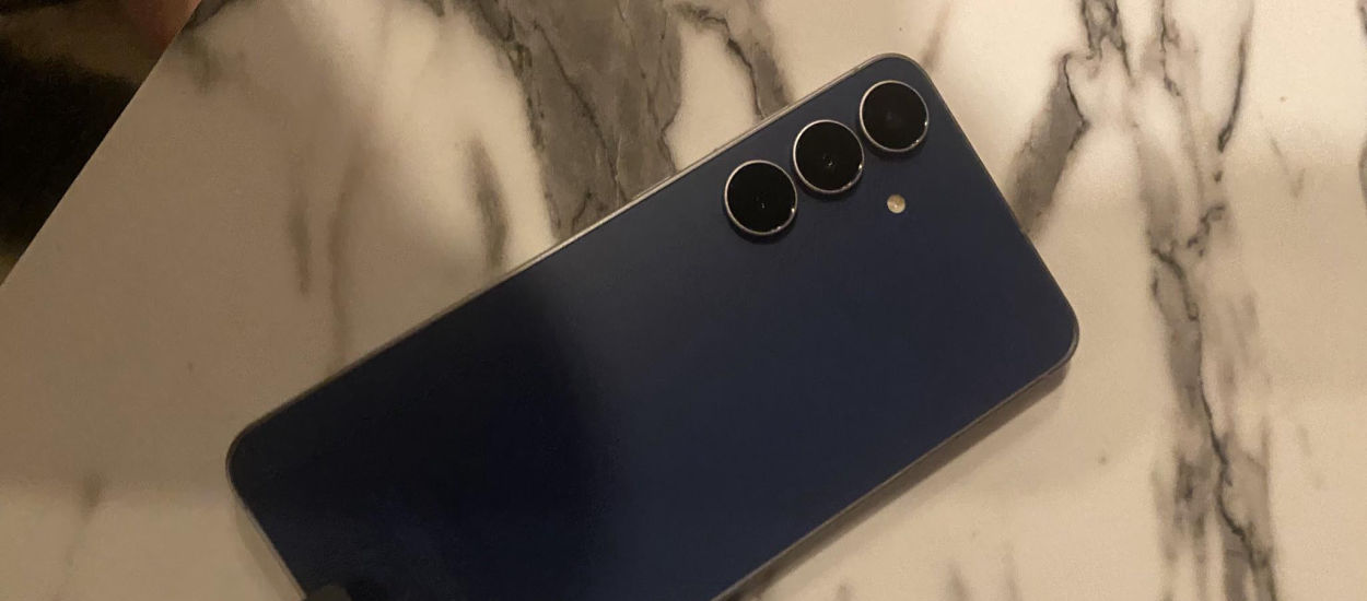 Jaki telefon Samsung warto teraz kupić? Oto modele, które naprawdę się opłacają