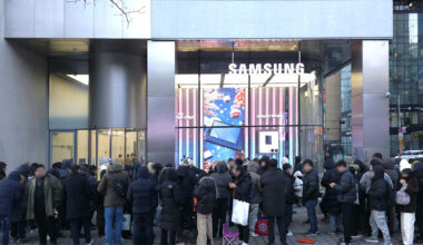 Samsung wyprzedał nowy telefon w jeden dzień. Co tam się stało?