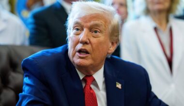 Donald Trump potwierdza atak na port w Wenezueli. "Uderzyliśmy w nich bardzo mocno"