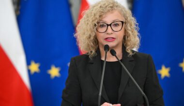 Rząd przyjął projekt ustawy o statusie osoby najbliższej. "To historyczny moment"