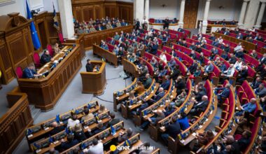 Polityczny skandal w Ukrainie. Grupa deputowanych usłyszała zarzuty