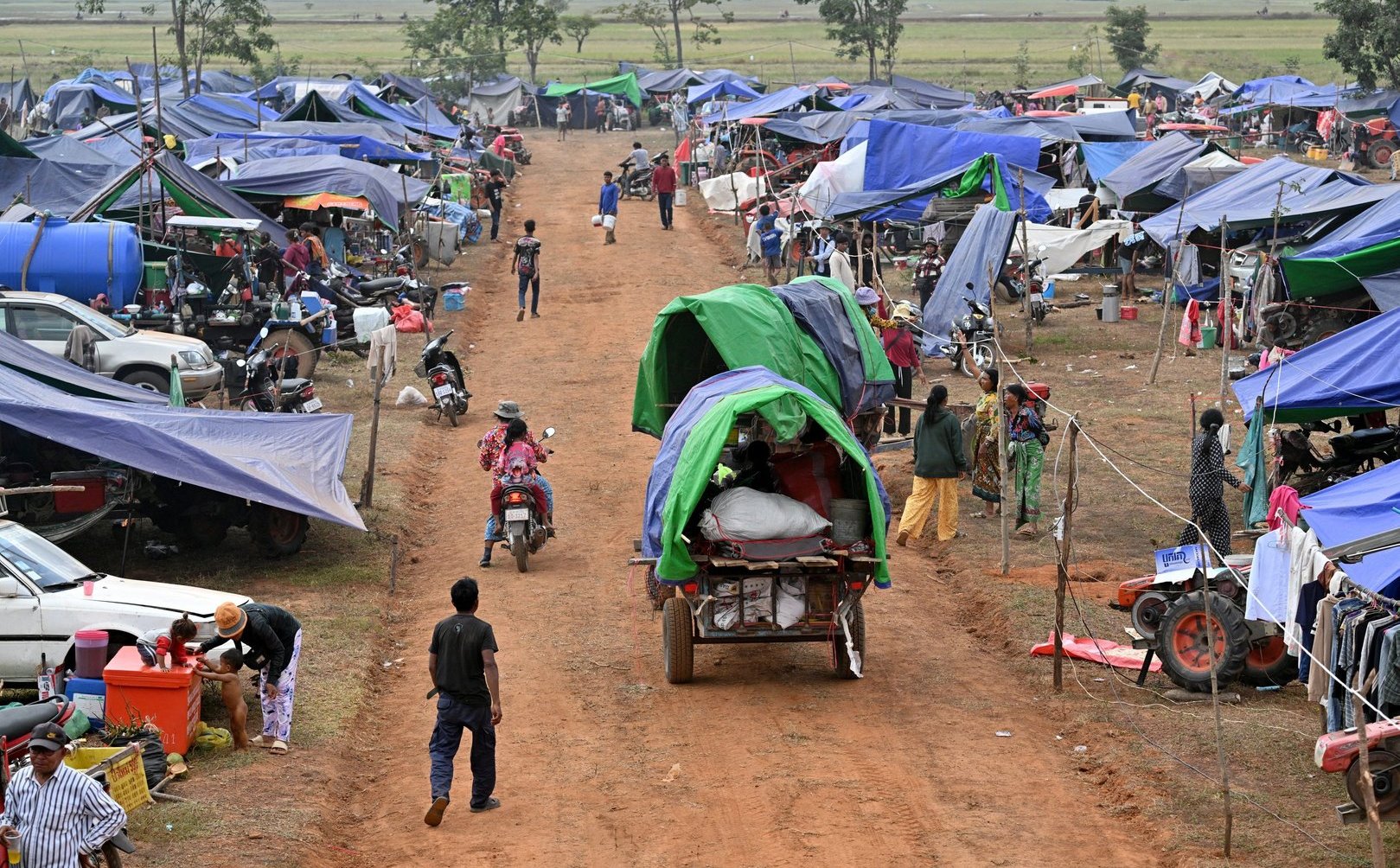 Zbrojna konfrontacja Tajlandii i Kambodży dobrze służy elitom politycznym obu krajów