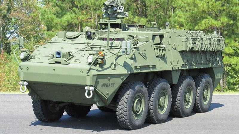 Transporter Stryker DVH (Double-V-Hull). Fot. US Army